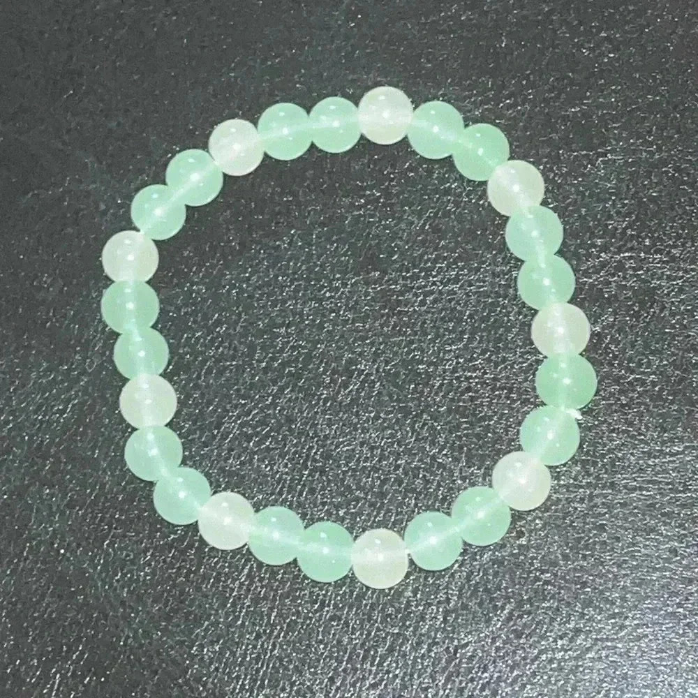 Teal & White homemade bracelet 🤍